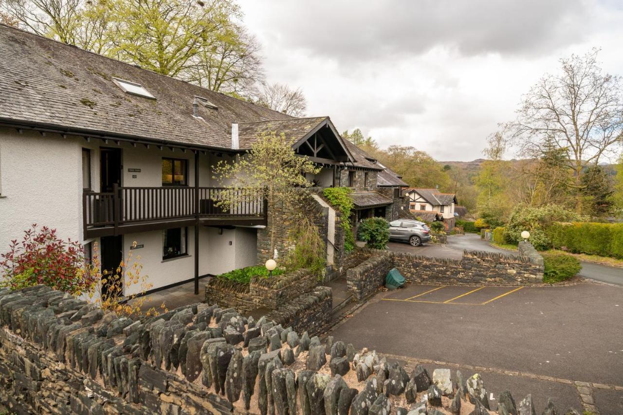 Tree Tops At The Falls - Great For Families, Central Location With Parking Ambleside Bagian luar foto
