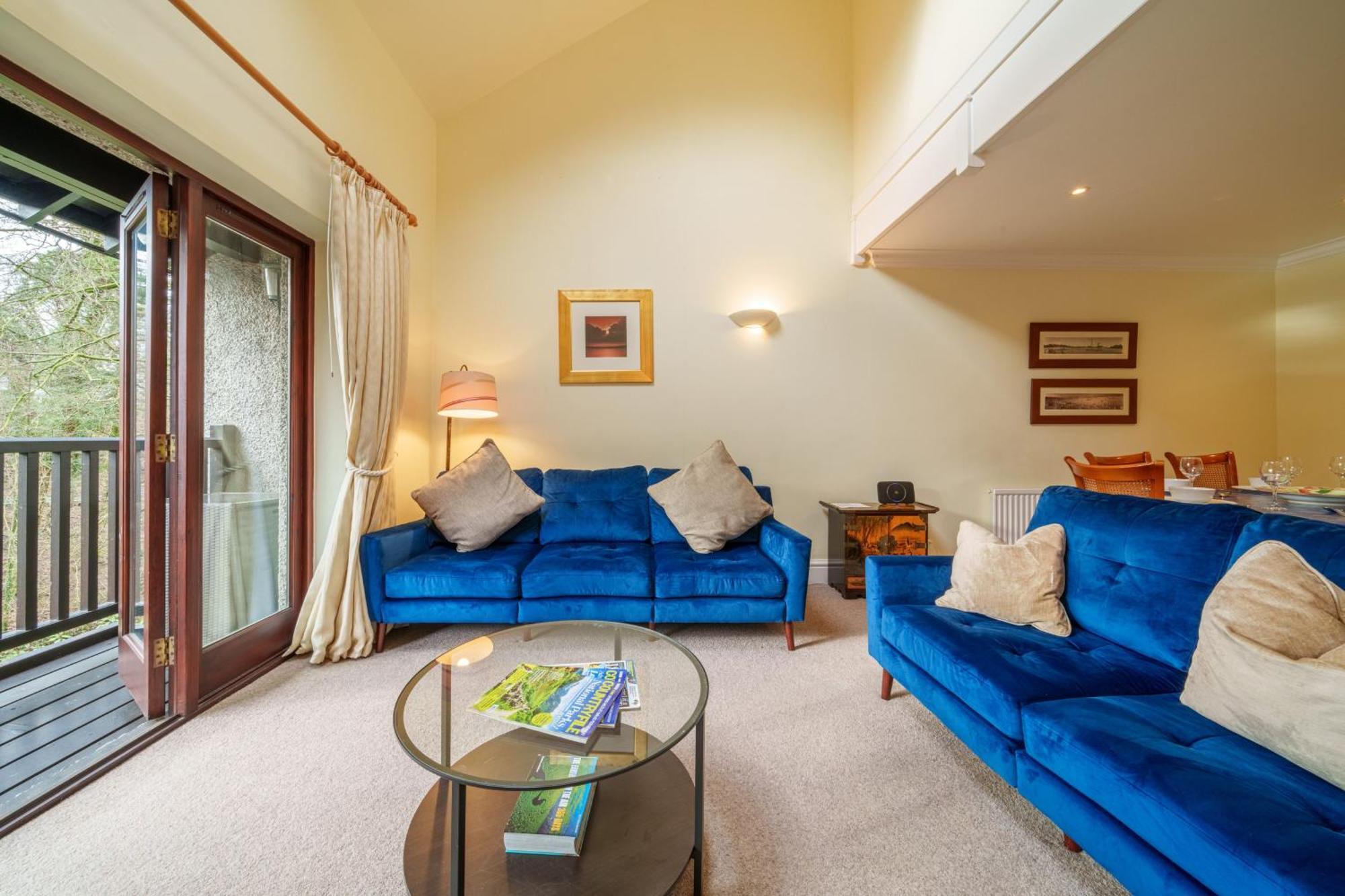 Tree Tops At The Falls - Great For Families, Central Location With Parking Ambleside Bagian luar foto